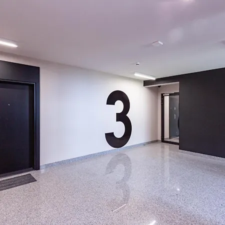 アパート Apartly- Riverview With Balcony & Parking *